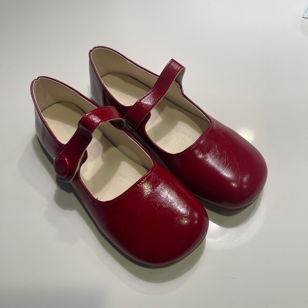 NWT - ❤️ JUST IN ❤️ Faux Leather Flats Loafers Size 8
